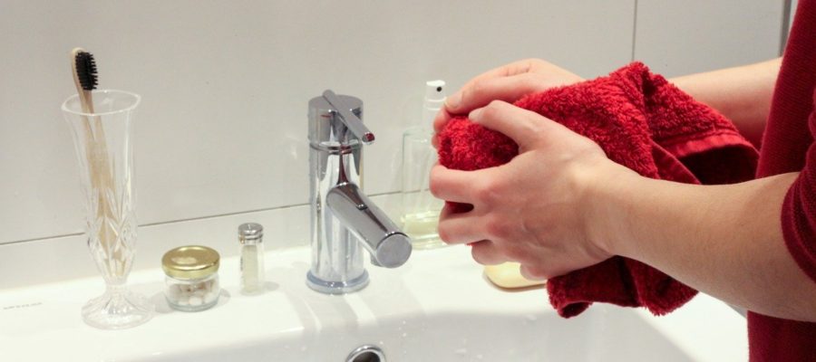 Hands Dry Corona Towel Wash Hands  - Jasmin_Sessler / Pixabay